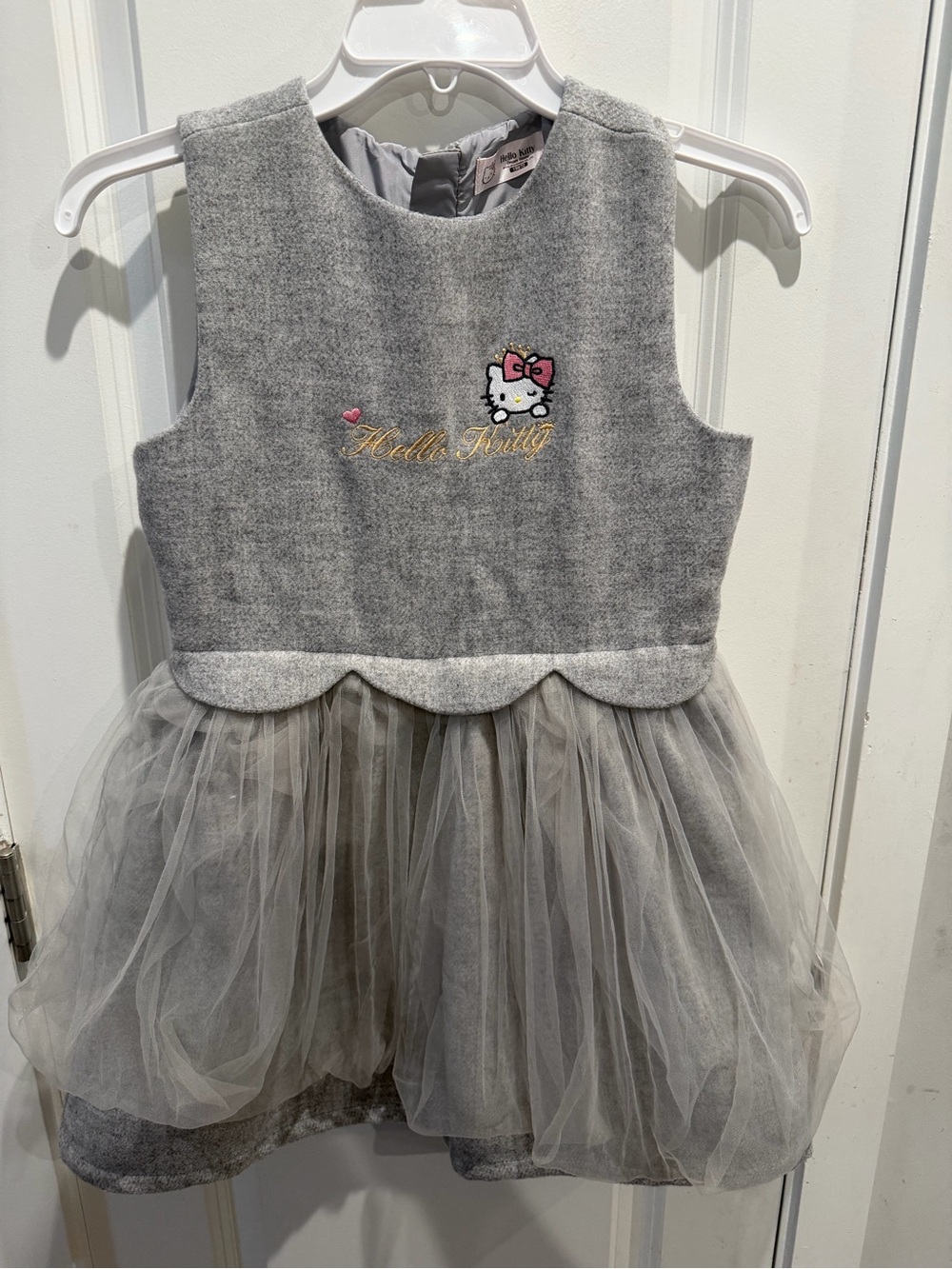 Hello Kitty Grey Tulle Party‎ Dress with Embroidered Kitty 8-9 yrs old girl